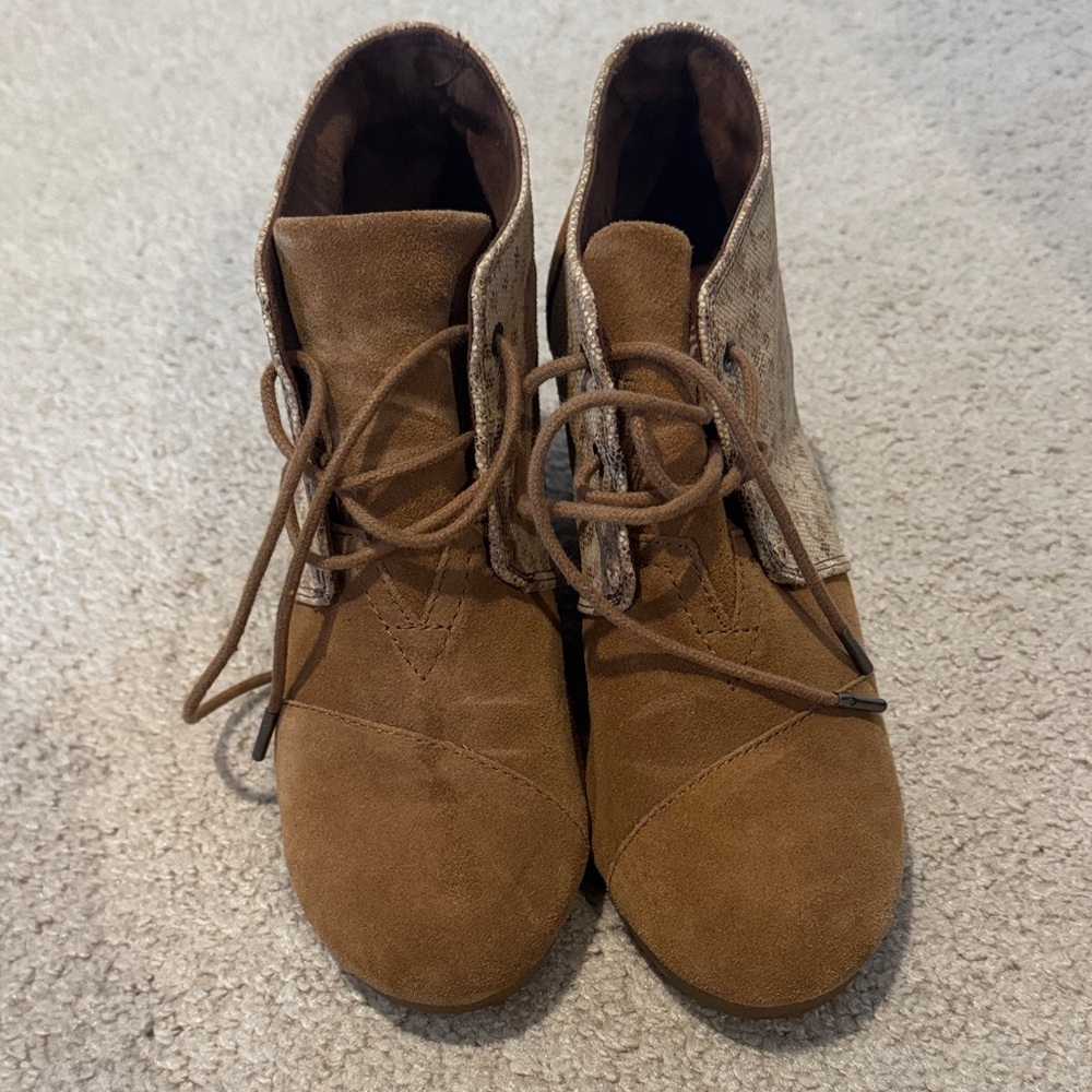 Toms Tan and Brown Ankle Boots